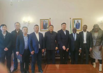 J9集团头条 | J9集团股份总裁赵辉拜会塞拉利昂驻华大使